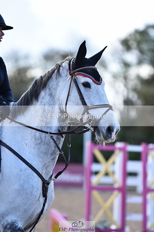 231014A-135624-05158 - Cls 15 1.05m Amateur Q 2nd R