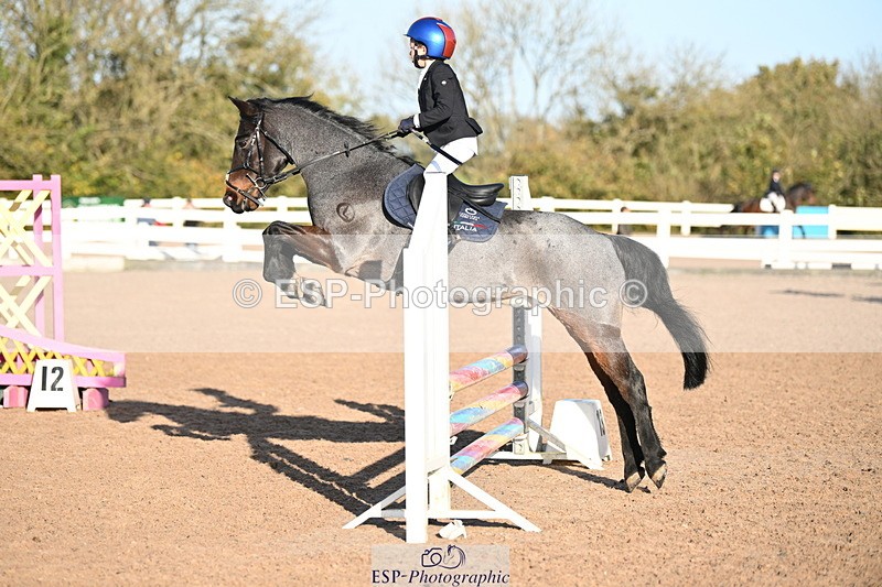 241026A-100854-00060 - SAT Cls 3 Pony Intro 70cm