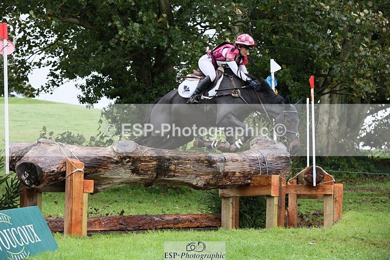 231021-111248-15706 - 657-WATERVALLEY.DIAMOND-Holly.Horton-SC+XC