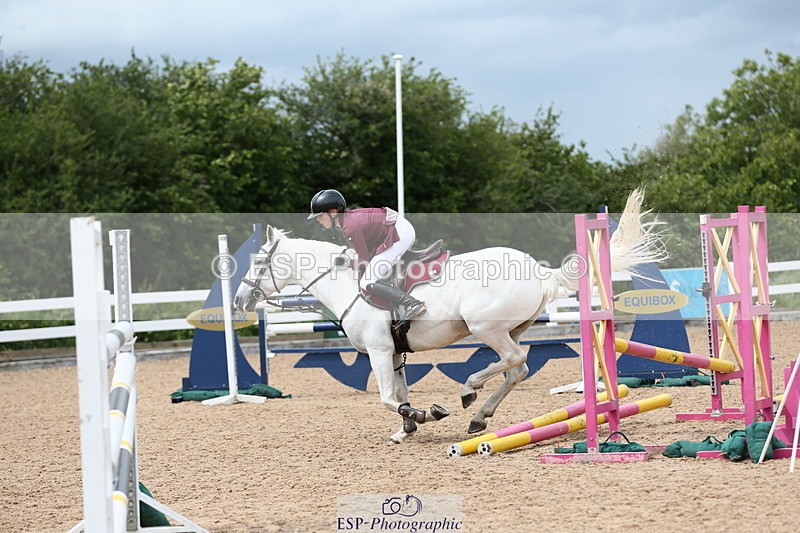 230716A-143916-03973 - Class 25a Pony Fox & 1.10 Open