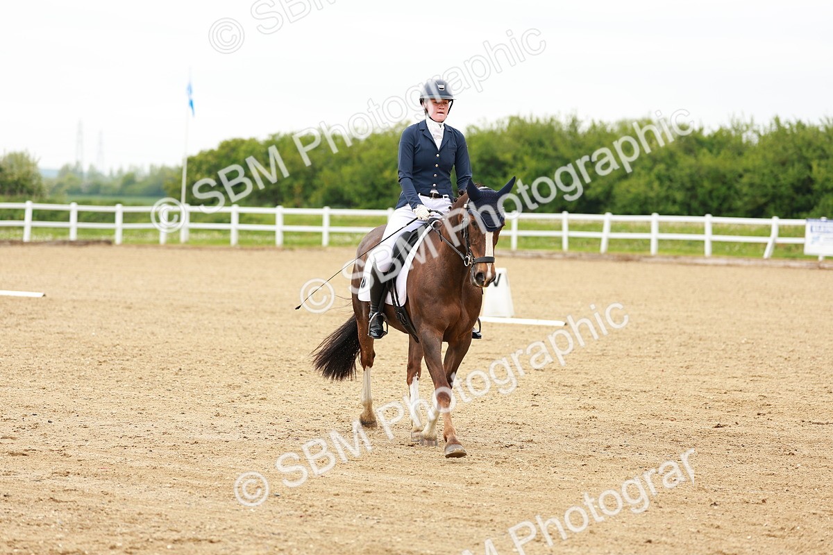 SBM_005005 - Class 15 - Novice 5