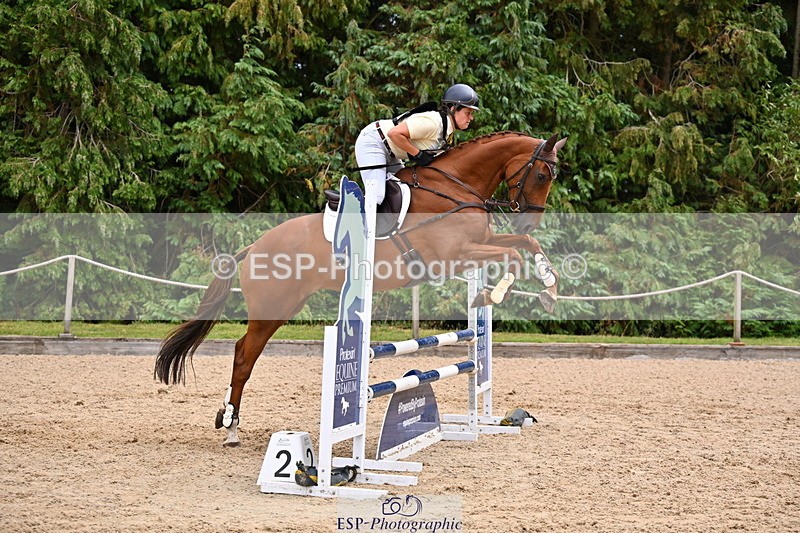 250802A-135330-05638 - F-261-Lizzie.Luxton-ROYAL.POINT.EMBER