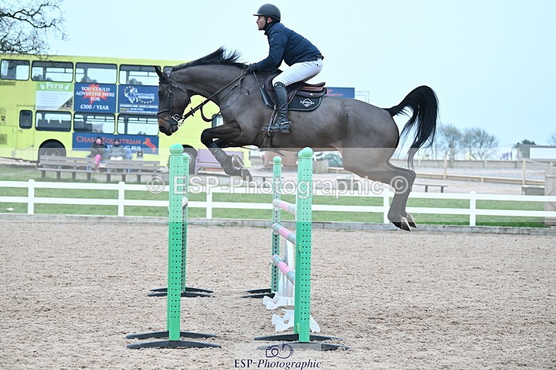 240113A-154222-02542 - Cls 15 National 1.30m and 1.40m