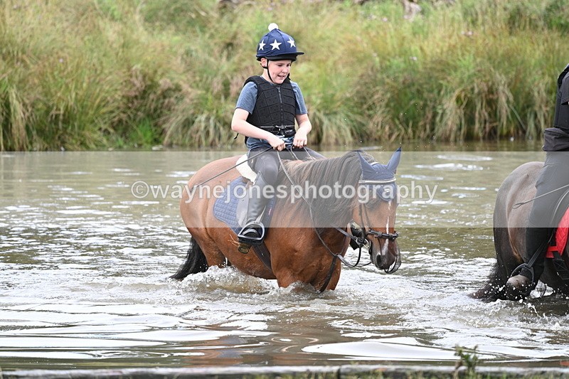 WJ7_3603 - Time at Water 12:15 to 12:50