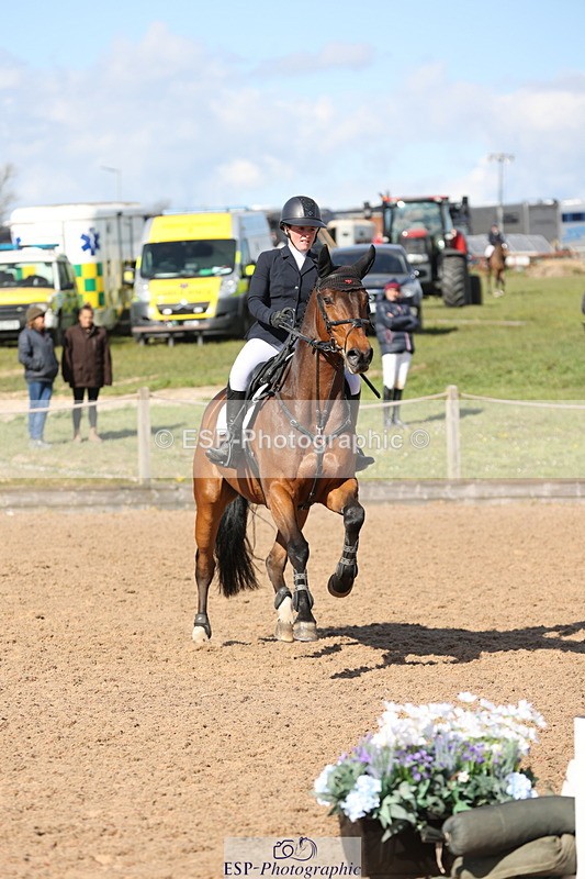 240419A-161600-09269 - Cls 10, 2 Star Big Tour 145cm  15.45 to 16.35 break