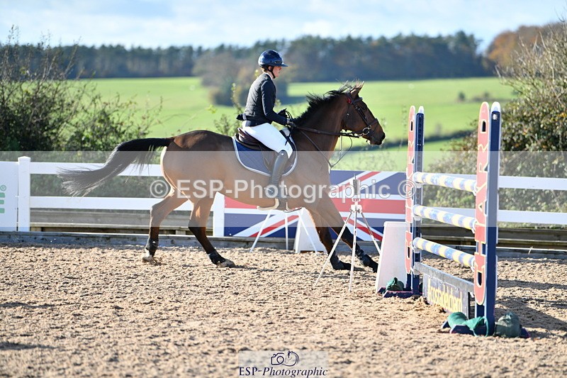 231110A-144500-00860 - Cls 6 Foxhunter & 1.20m Open