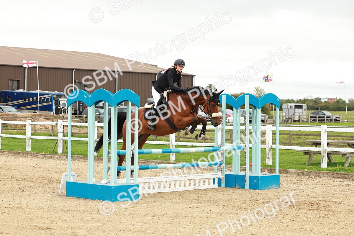 1I0A6873 - Class 2 - Senior British Novice