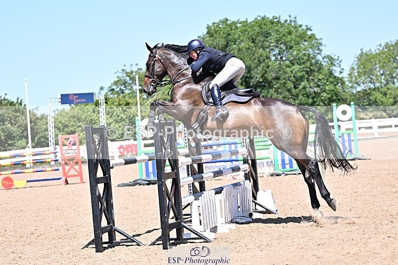 250712-120903-00514 - Cls 10 1.05m Amateur Qualifier