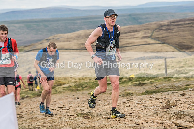 3 Peaks-710 - The 3 Peaks Race Saturday 27th April 2024