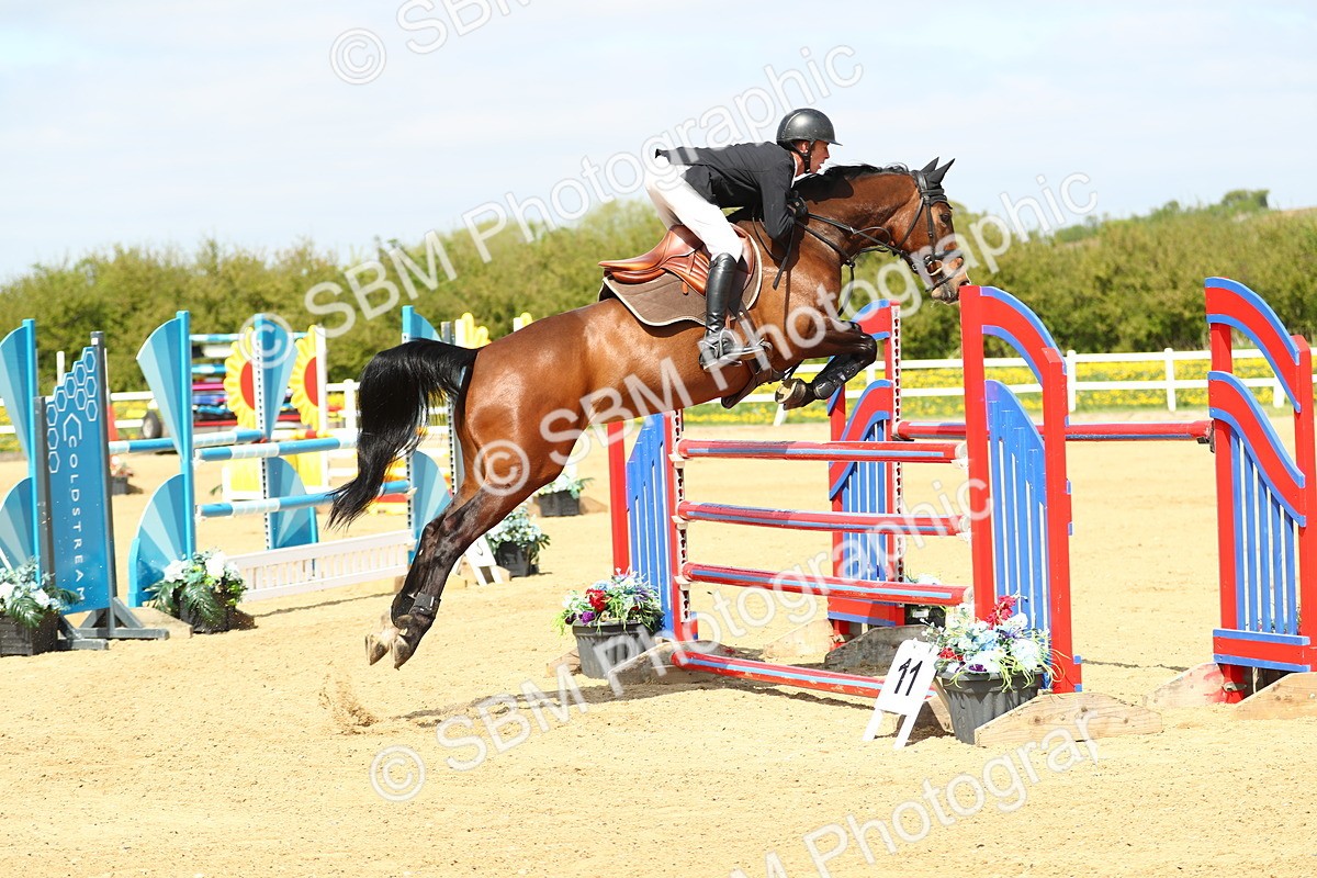 SBM_001267 - Class 5 - Senior Foxhunter 1.20m
