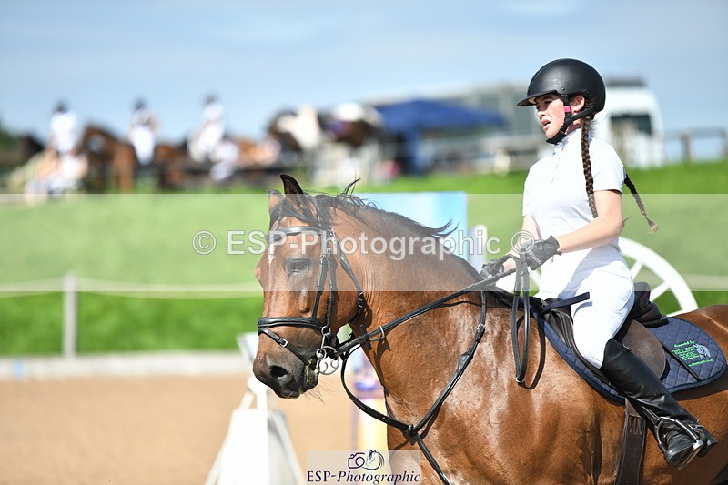 230903A-132333-04772 - Cls 15B U21 Intro 1m