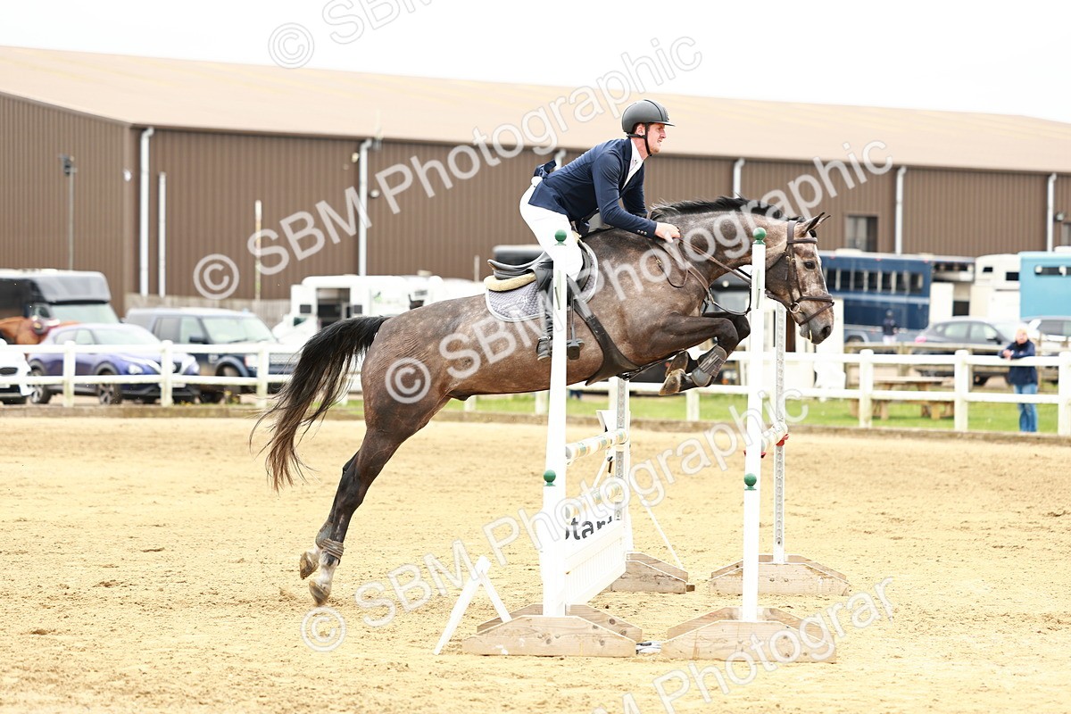 SBM_000828 - Class 3 - Senior Discovery - 1.00m