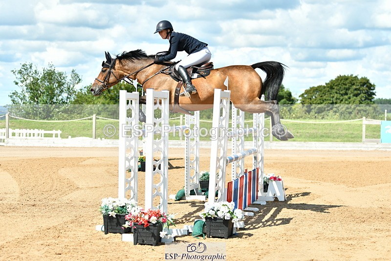 230720A-105838-02031 - Cls 5, 2 Star Medium 1.35m