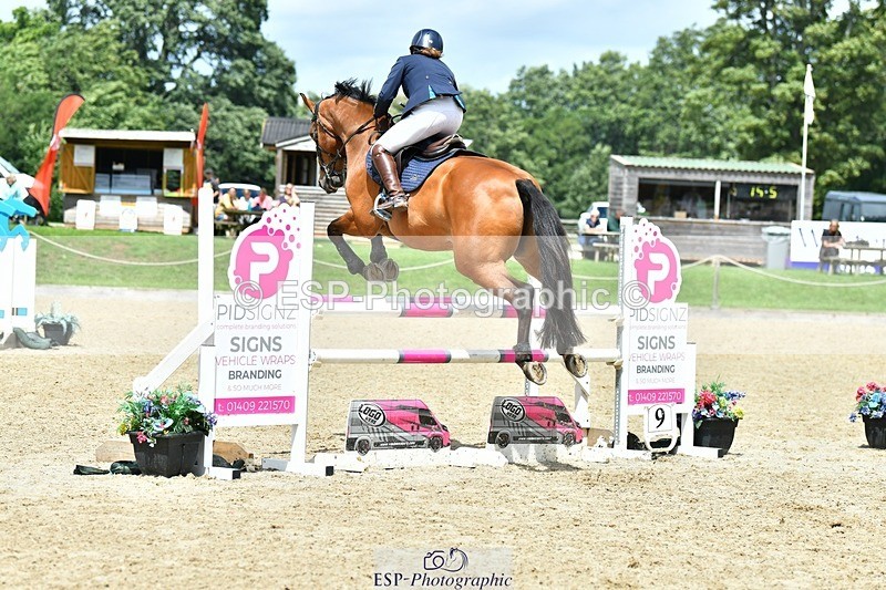 230715-134231-33414 - Cls 90 Newcomers & 1.10m Open Amateur Final