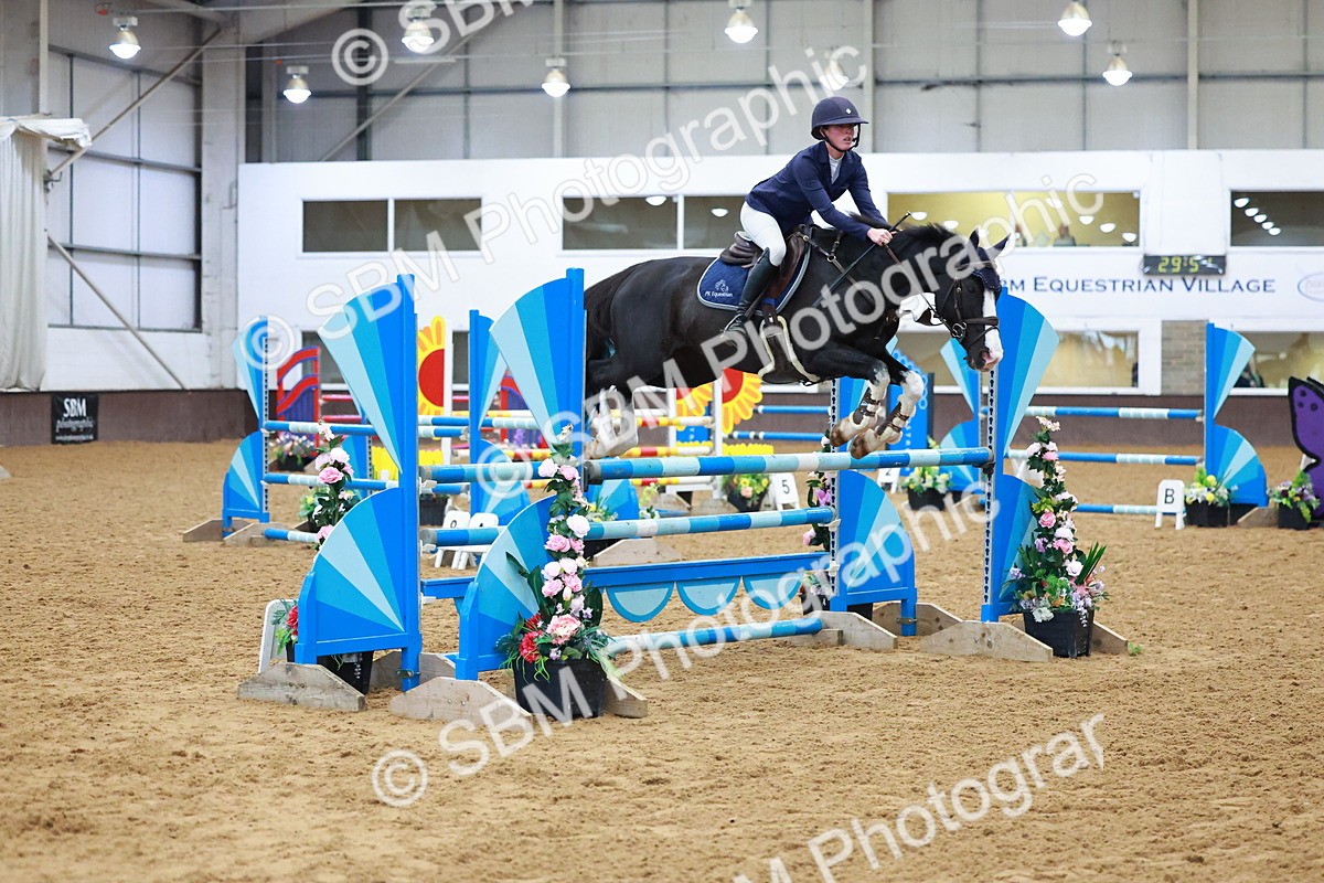 SBM_001102 - Class 4 - Senior Newcomers - 1.10m