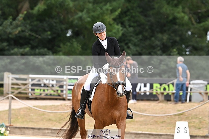 250808A-102435-00108 - 046-Alice.De.Soer-Lauretta.S