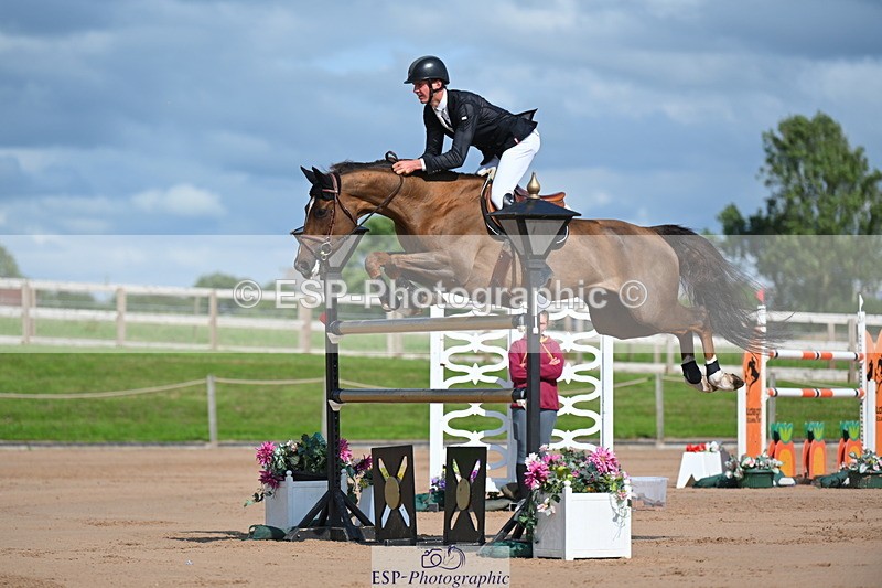 230721A-162818-07698 - Cls 10, 2 Star Big 1.45m Break to End