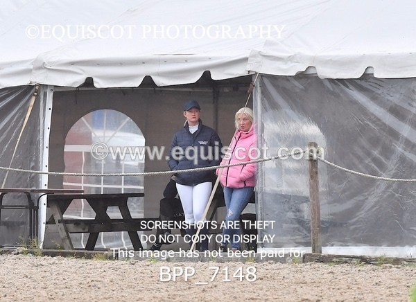 BPP_7148 - CLASS 4 Senior Newcomers/ 1.10m Open