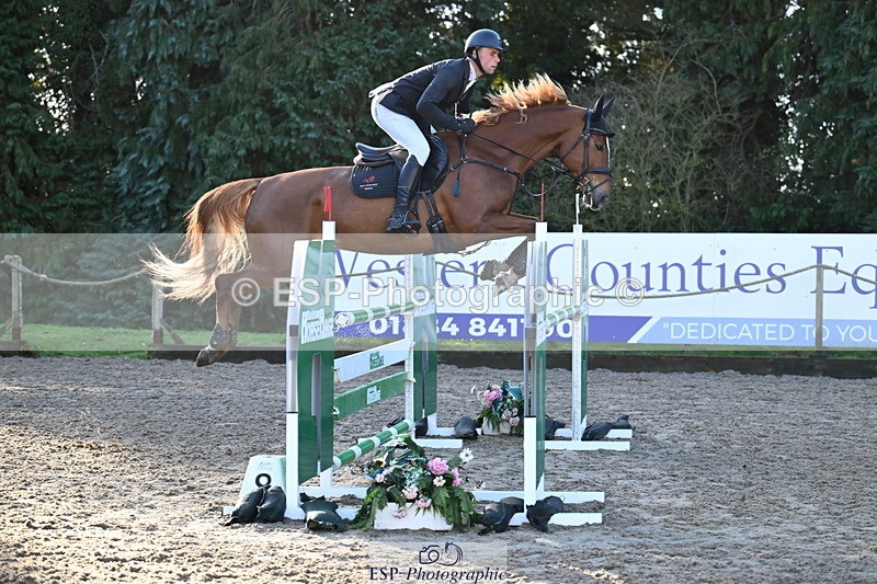 251024A-095731-06295 - B-125-Ben.Edwards