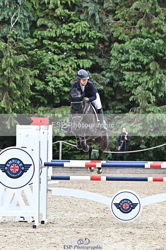 250524A-131133-11291 - D-409-Kirsty.Chabert-HERALDIKS.GIRL.OPPOSITION