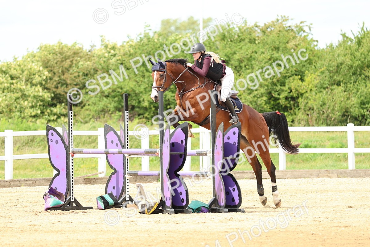 SBM_001148 - Class 4 - Senior Newcomers - 1.10m