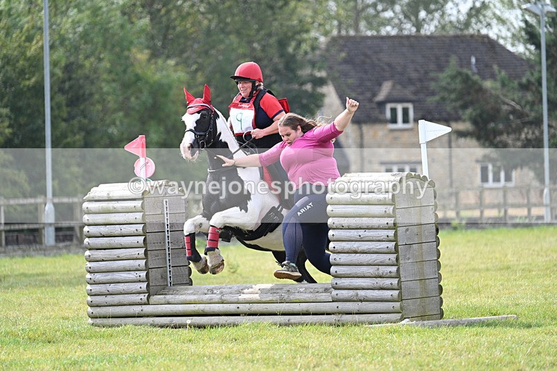 WJ7_6110 - 40cm XC Time 10:57 to 11:30