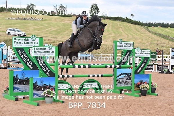 BPP_7834 - CLASS 16 FRI GFS Saddles Senior Newcomers/1.10m Open