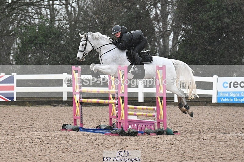 251205-125011-00543 - Cls 7 Snr Newcomers and 1.10m