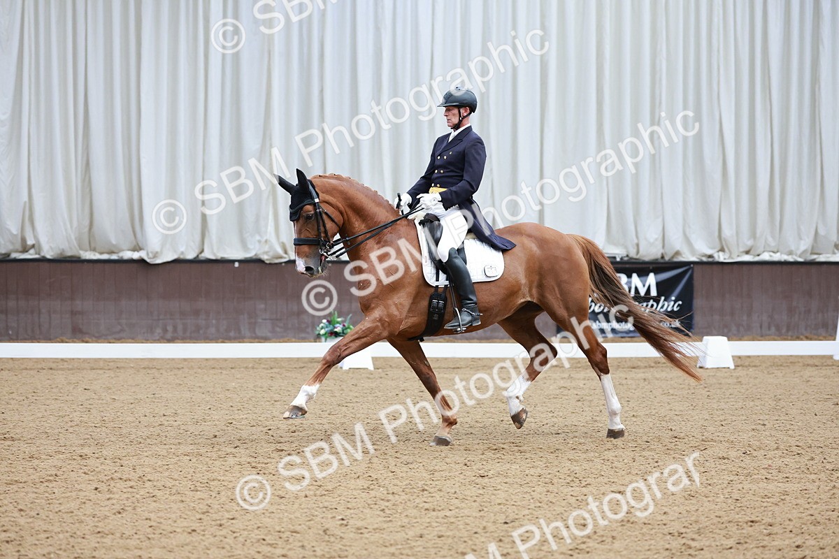 SBM_015707 - Class 5 - FEI INT II - 15.48-17.00