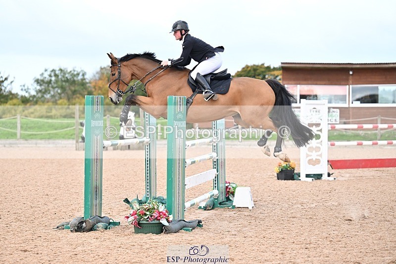 251005-100907-02678 - Cls 15 Foxhunter and 1.20m