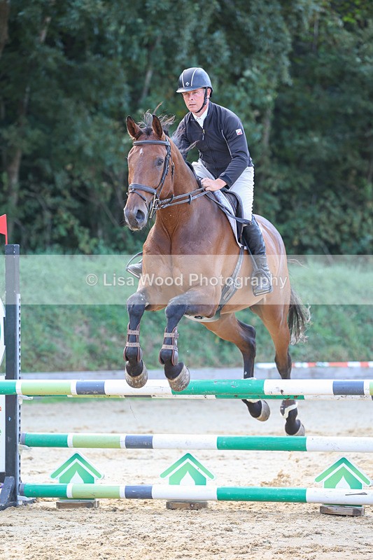 3E7A0536 - Class 4: Senior British Novice/90cm open