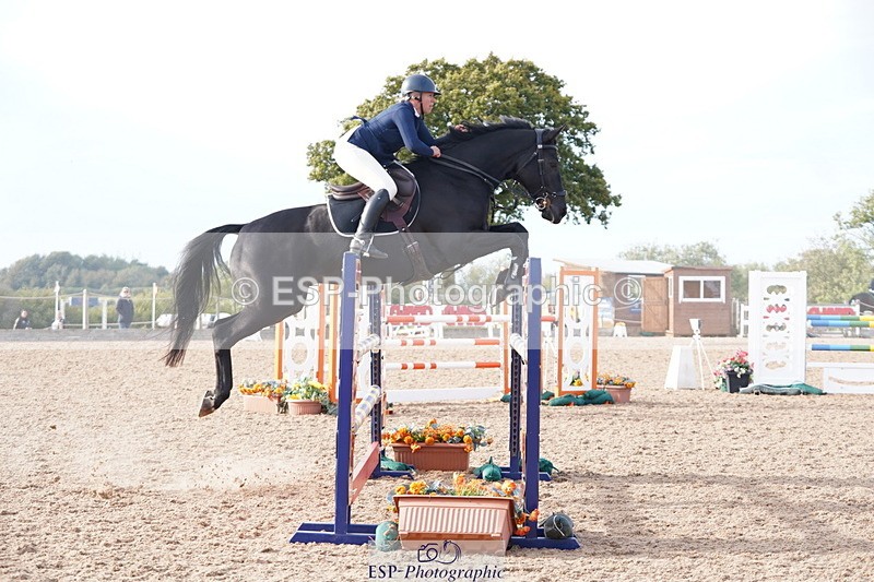 241005A-161624-05176 - SAT Cls 12 Snr Fox & 1.20m Open