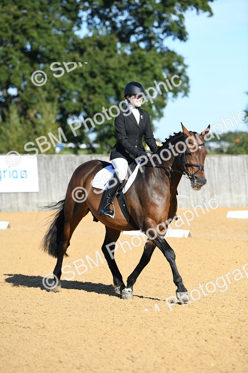 SBM_16182 - D4 - Small Tour Championship - Intro B