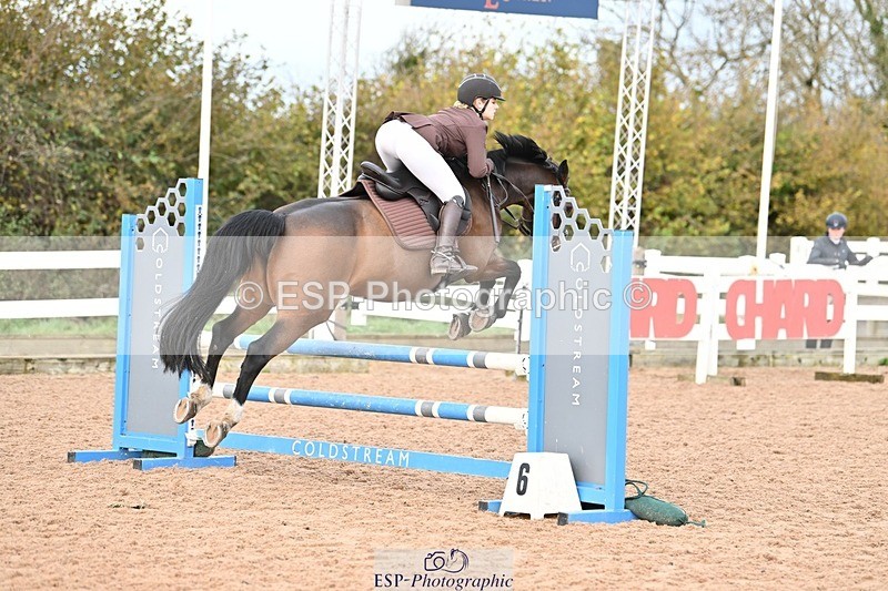 241117X-100116-03551 - Cls 09s Pony intro 90cm