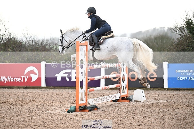 251206-135300-01202 - Cls 13 Snr Foxhunter and 1.20m