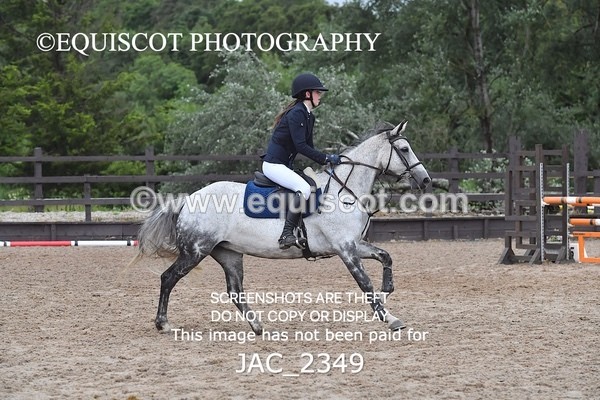 JAC_2349 - CLASS 12  Pony Foxhunter/ 1.10m Open