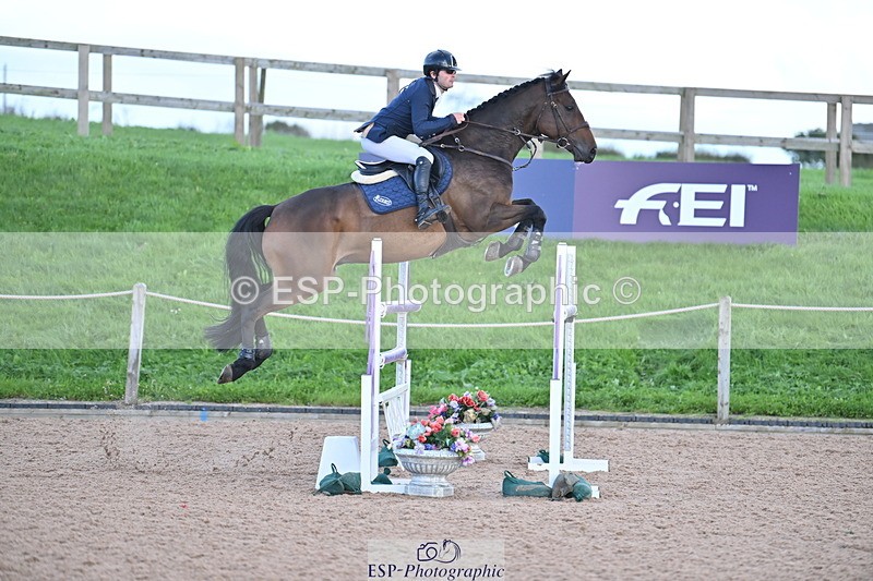 231014A-182143-06404 - Cls 21 National 1.30 & 1.40m Open