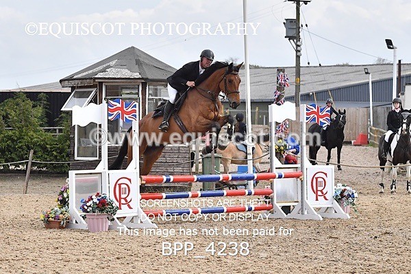 BPP_4238 - SUN CLASS 19 Club/ Unaff 80cms Open