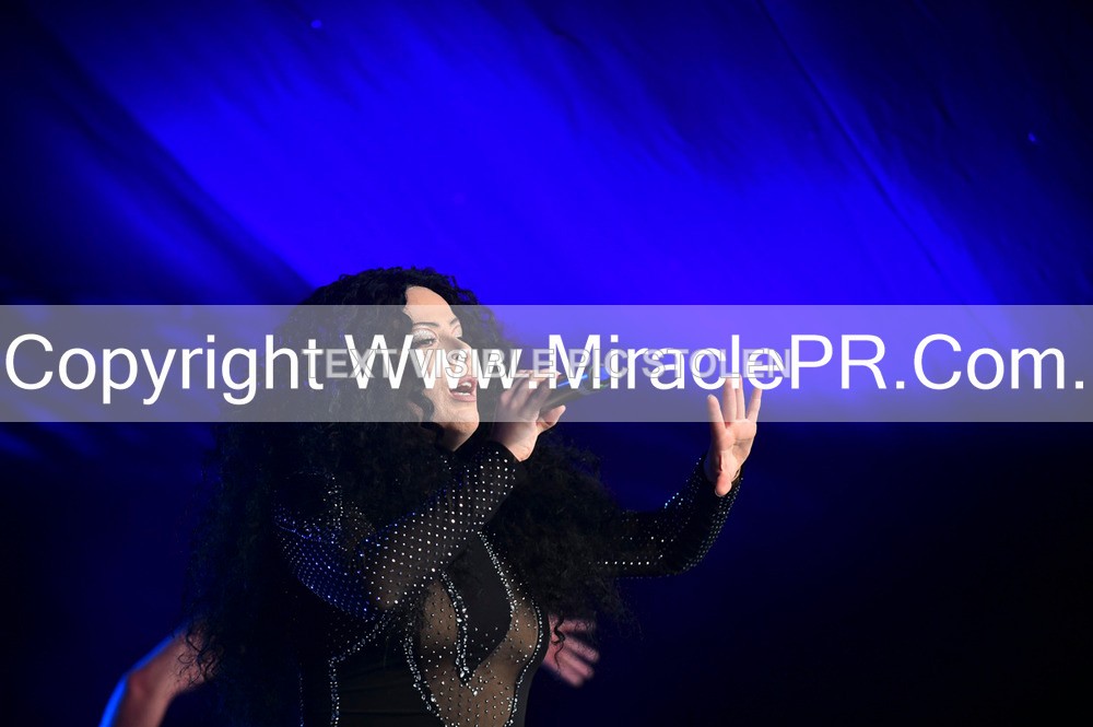 SH4_6066 - The Cher Experience
