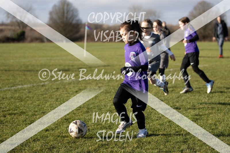 1DX30955 - 2026-01-17 FC Abbey Meads U9 Purple Girls V Develop FC U9 Girls