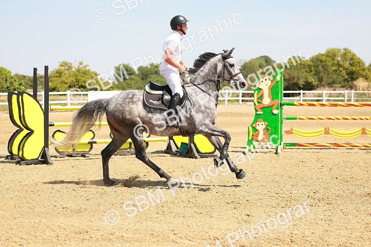 SBM_002058 - Class 5 - Senior Foxhunter - 1.20m