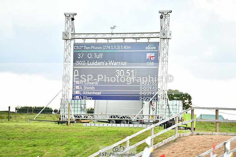 230720A-155307-04082 - Cls 9, 2 Star Big 1.40m Start to break