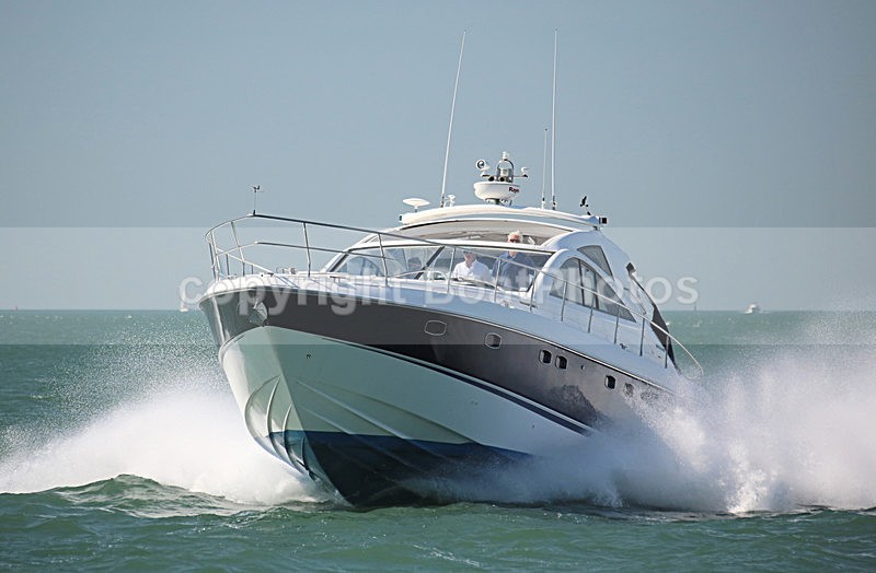 150910 MOTU - FAIRLINE TARGA 52 WT7A1270 - Motorboats - Open