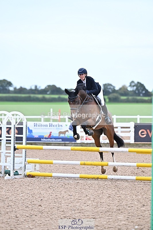 250914-094016-08228 - Cls 32 Snr British Novice and 90cm Open