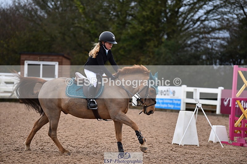 231203A-093614-00012 - Cls 1 Intro 70cm