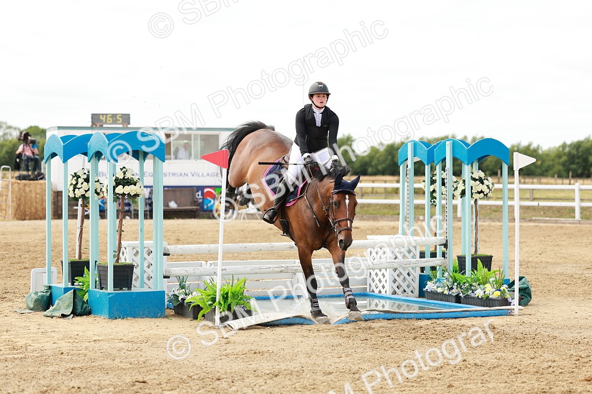 SBM_018812 - Class 21 - Senior Newcomers Championship 2d Rd