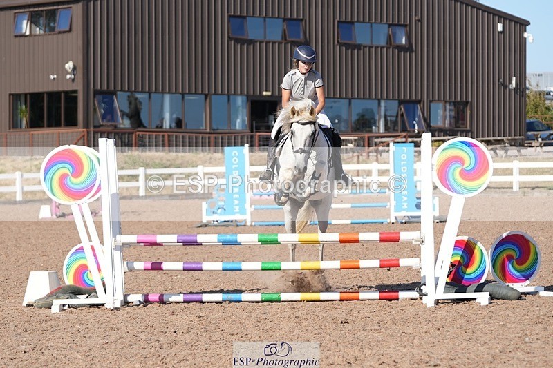 260811-172113-00204 - Cls 7 and 8 Club and Schools 80cm