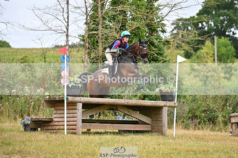 250803A-111455-10825 - L-513-Maisie.Randle-VILLANELLE