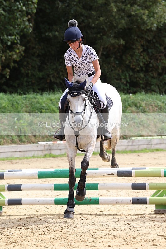 3E7A2005 - Class 10: Junior 60cm