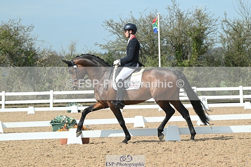 250403-104048-01546 - 048-Angus.Corrie-Deane-Maigret.VD.Watermolen